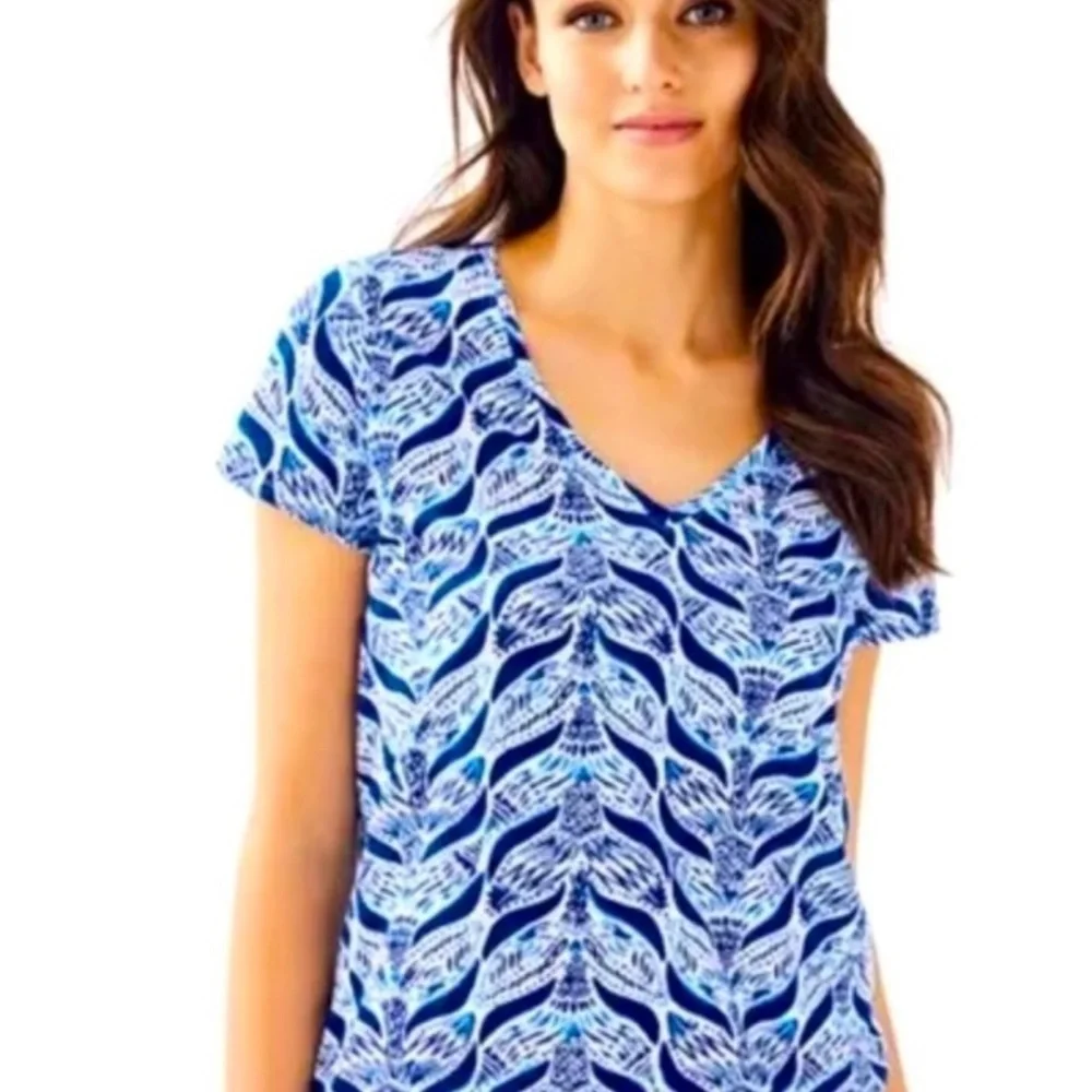 Lilly Pulitzer Mermaids Tale Blue and White Short Sleeve Top with V-neck